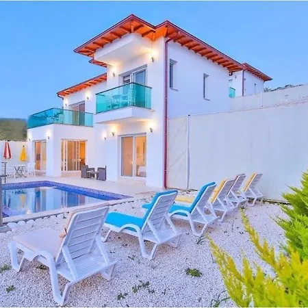 James 5 Villa