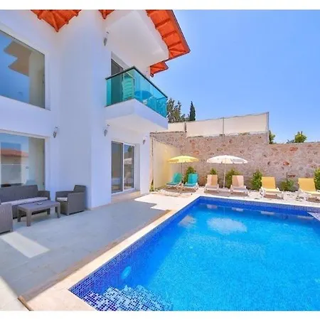 James 5 Villa